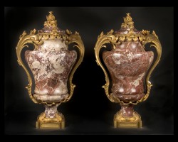 19th century Napoleon III Urns 19th century Napoleon III Urns