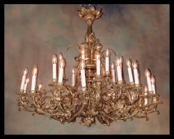 Louis XVI Bronze d'ore Chandelier Louis XVI Bronze d'ore Chandelier
