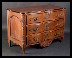 18th century Louis XV Commode